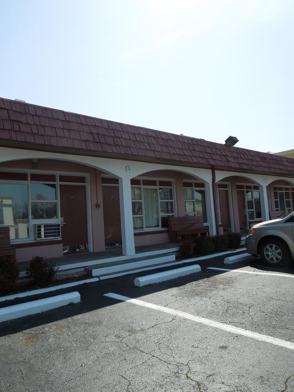 Sunshine Inn & Suites Virginia Beach Exterior photo